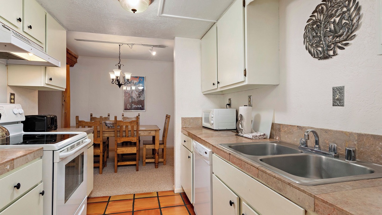 Photo of Bedroom in Northeast Santa Fe