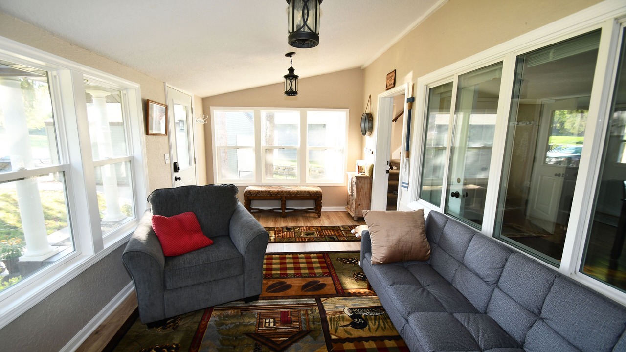 Photo of Livingroom in Lindstrom