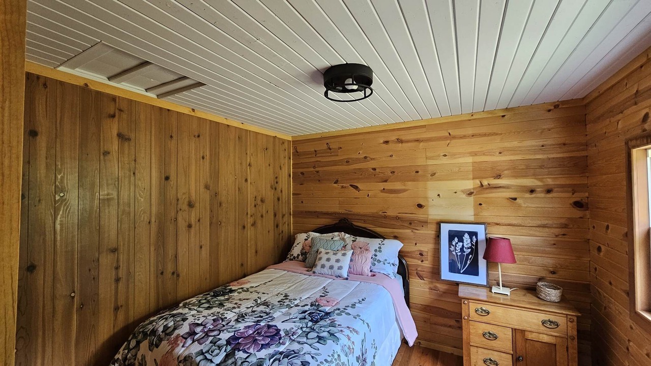 Photo of Bedroom in Neillsville