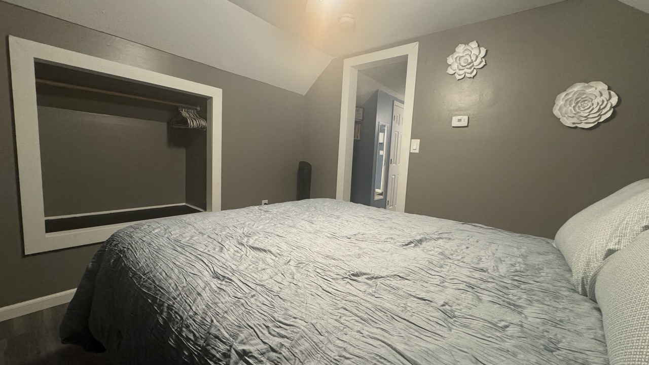 Photo of Bedroom in Alburg