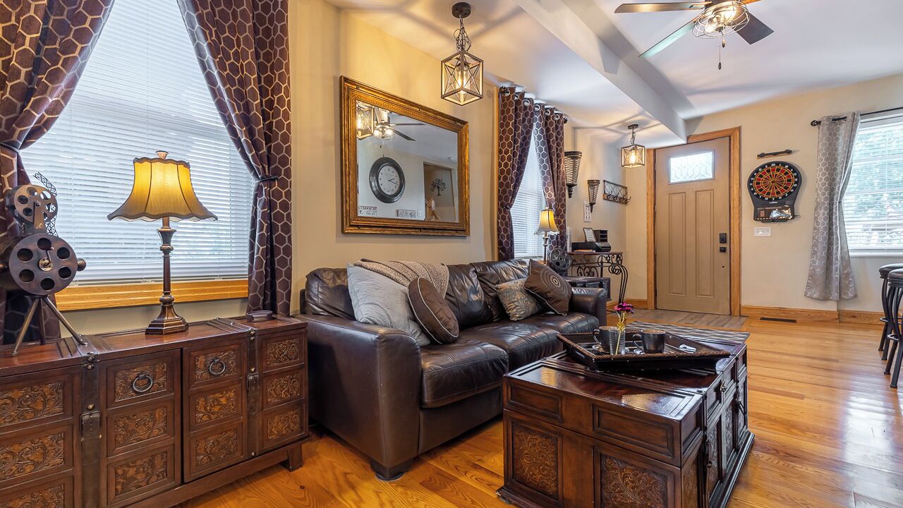 Photo of Livingroom in Dubuque