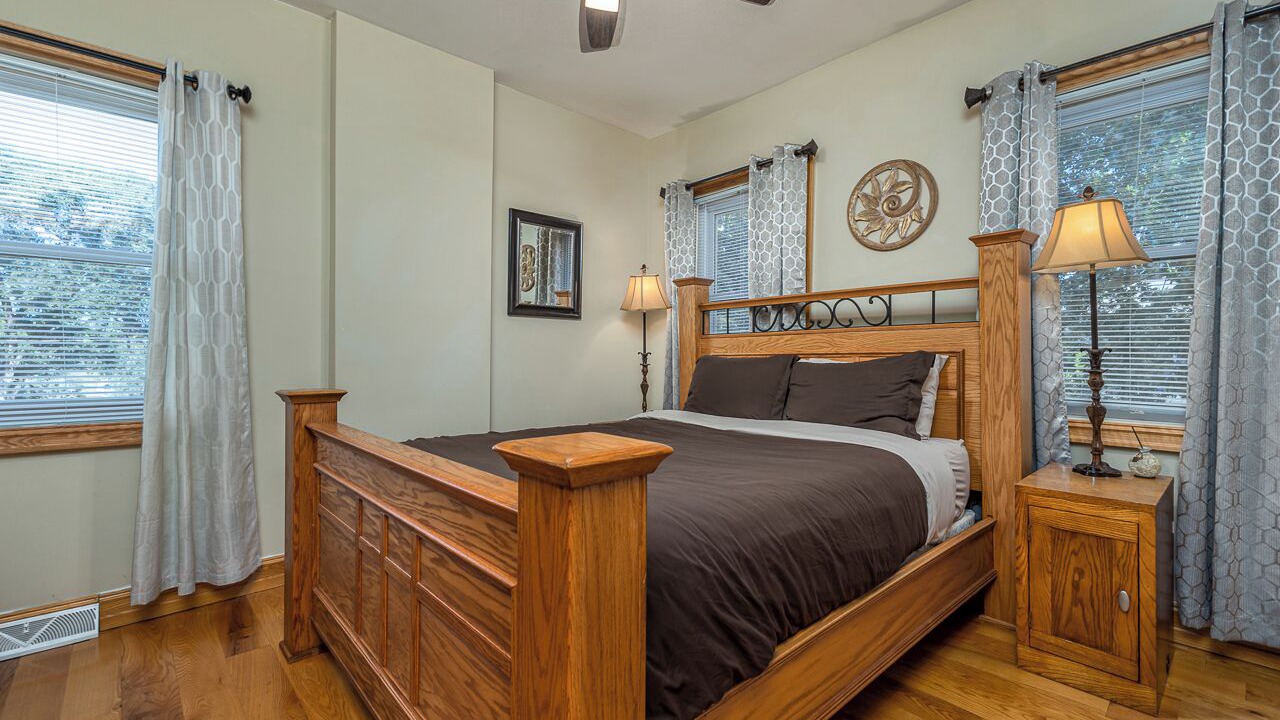 Photo of Bedroom in Dubuque