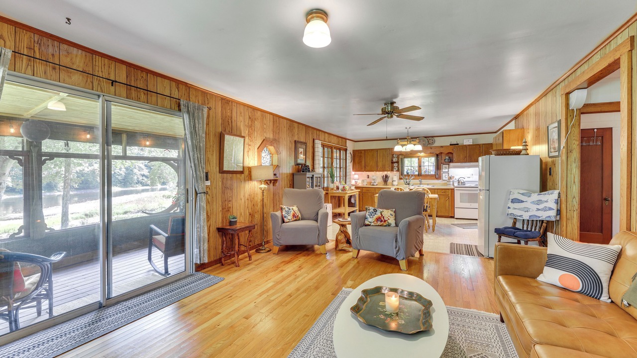 Photo of Livingroom in Parsons