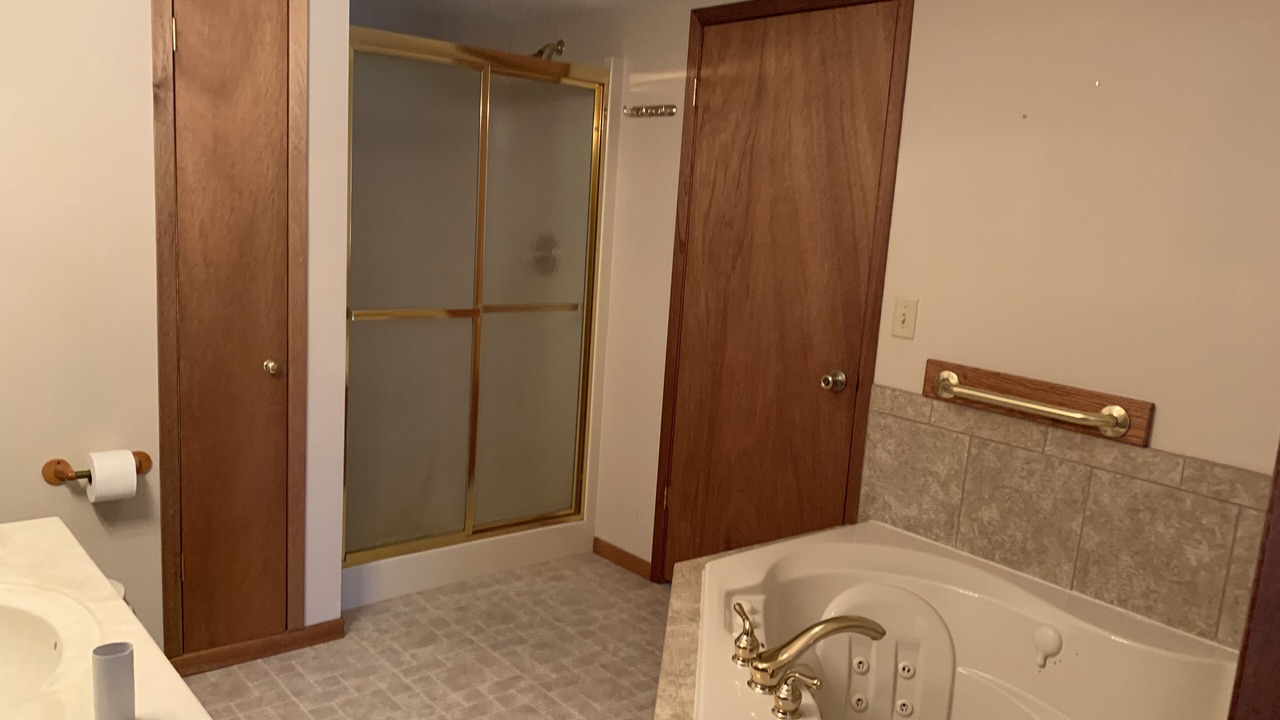 Photo of Bathroom in Isle
