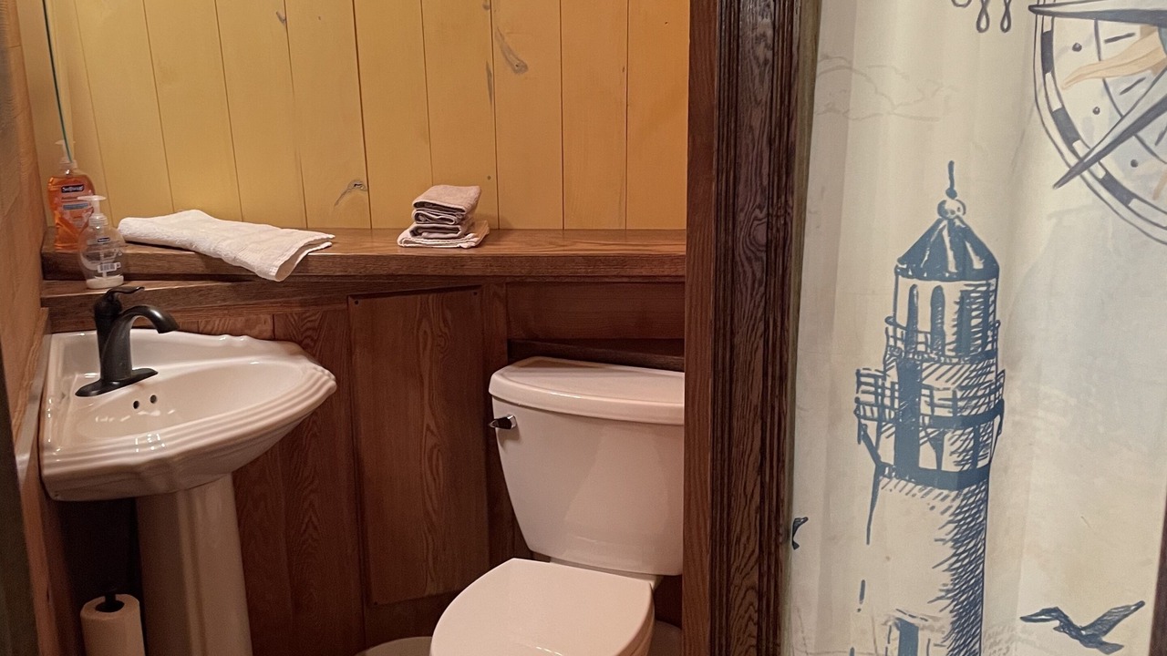 Photo of Bathroom in Burtrum