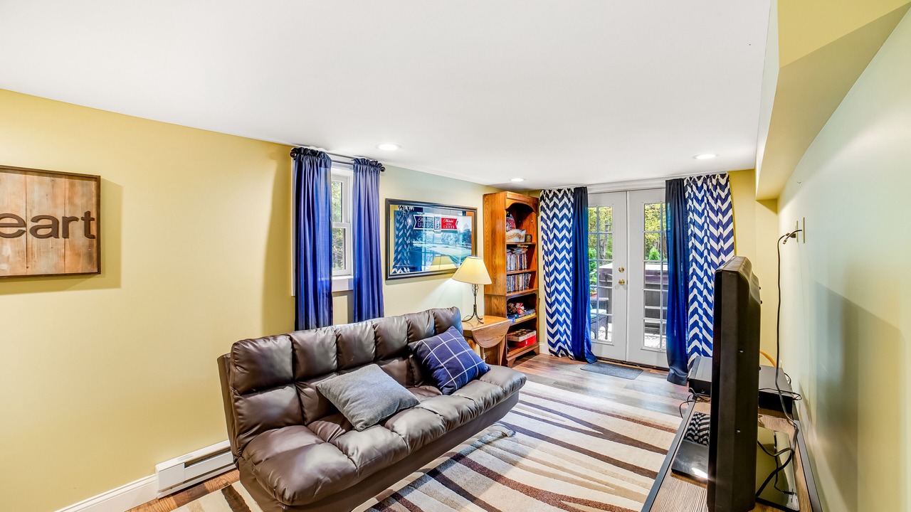Photo of Livingroom in Brant Lake