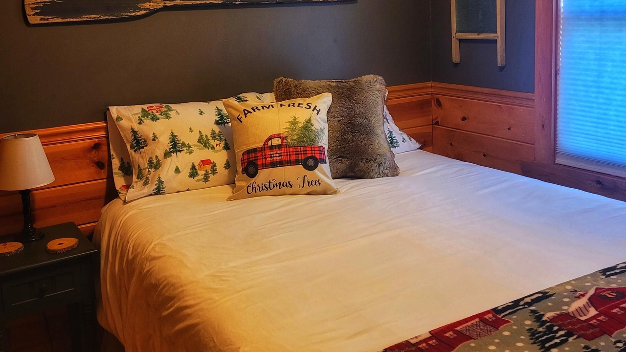 Photo of Bedroom in Spooner