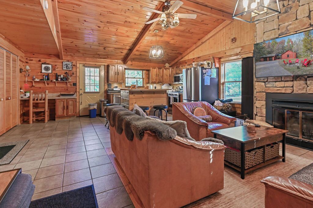 Photo of Livingroom in Friendship