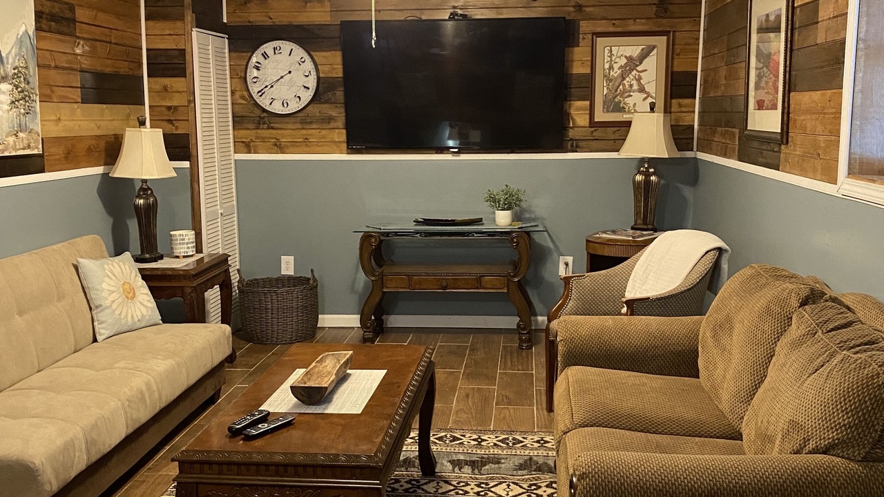 Photo of Livingroom in Delbarton