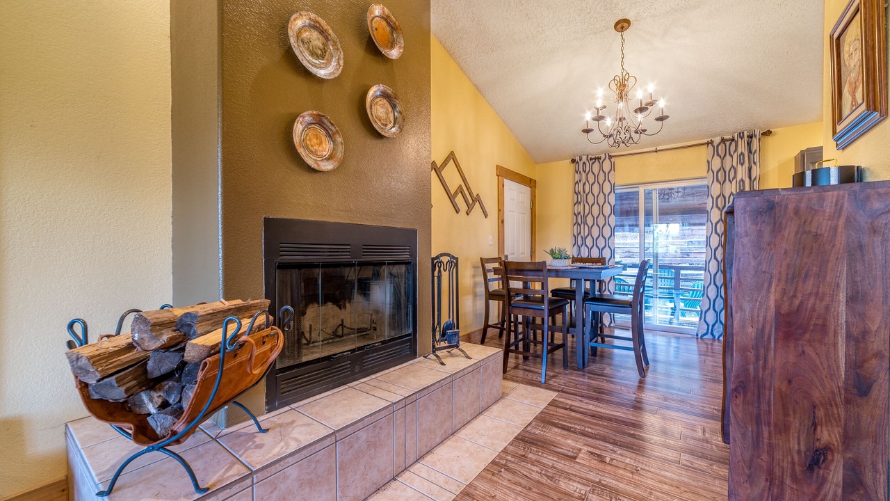 Photo of Livingroom in Angel Fire