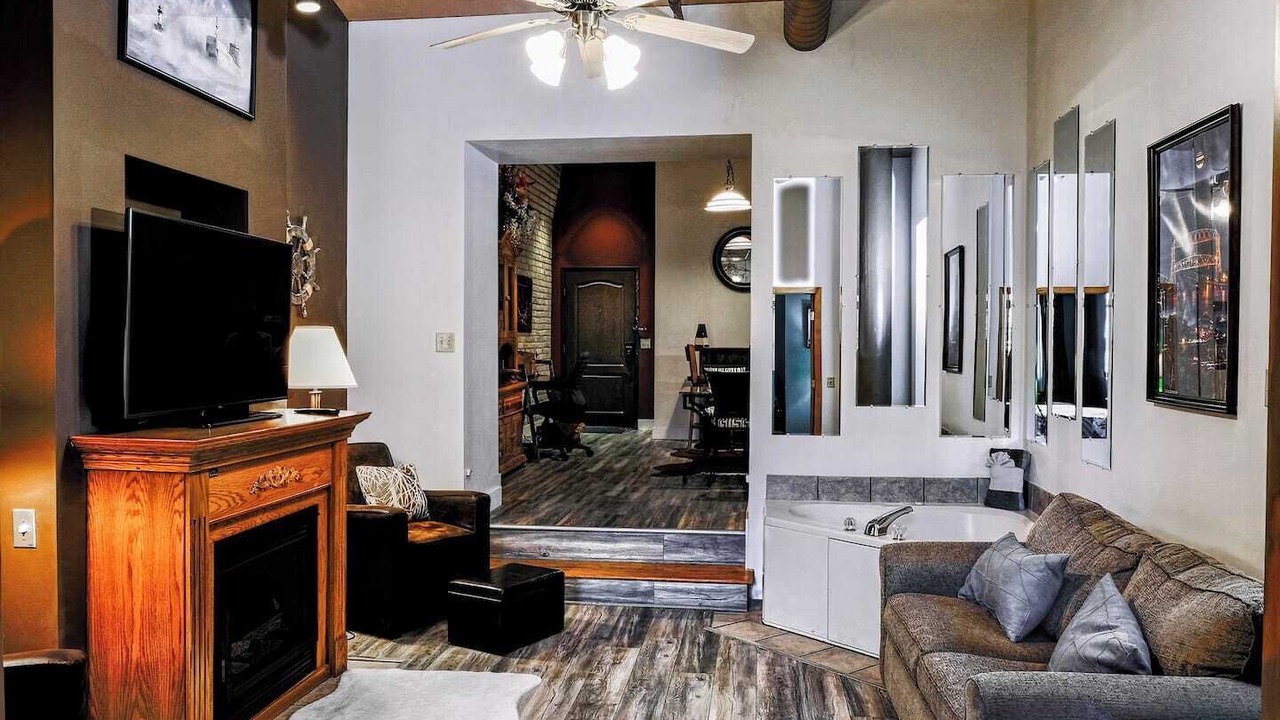 Photo of Bedroom in Canal Park
