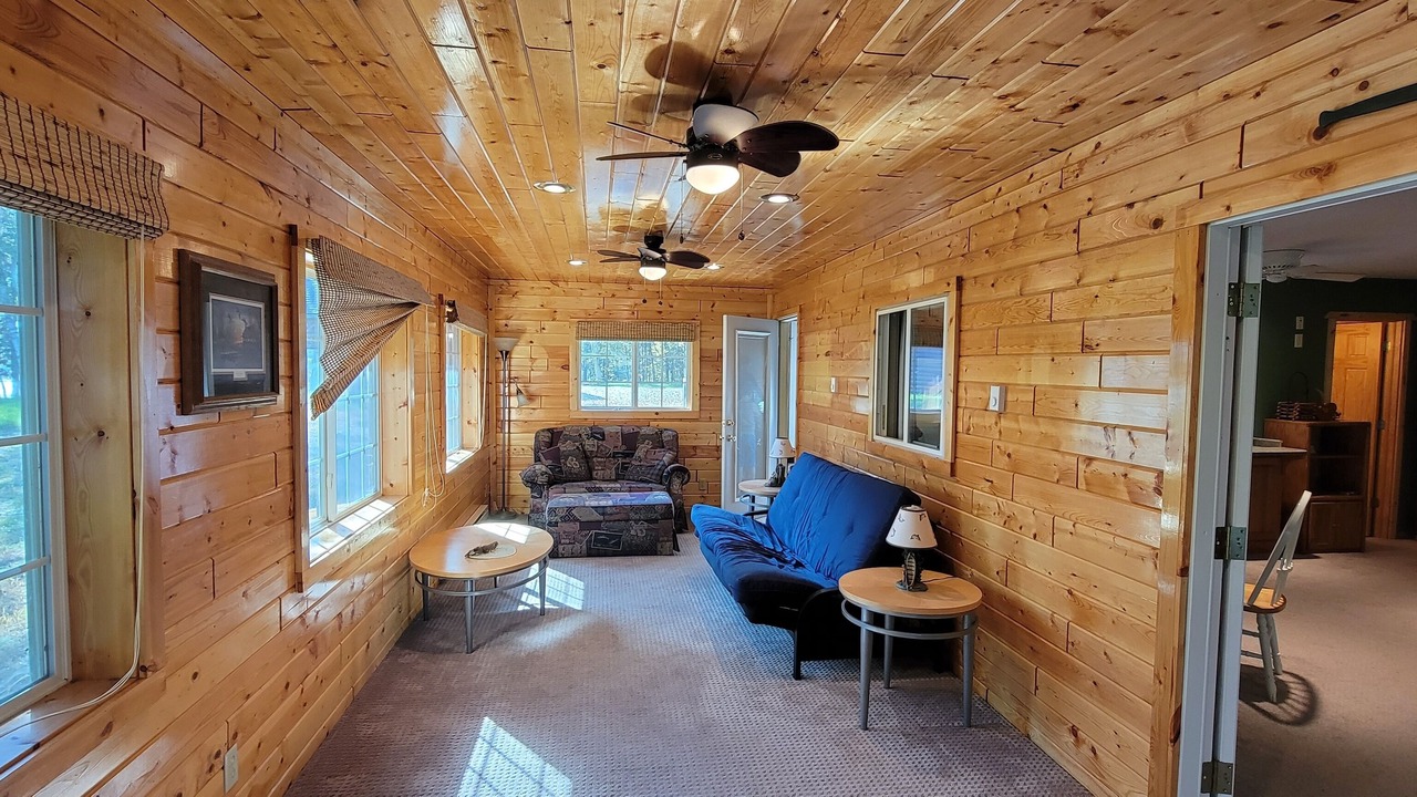 Photo of Livingroom in Pine River