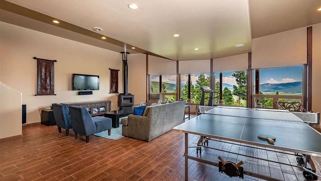 Photo of Livingroom in Angel Fire