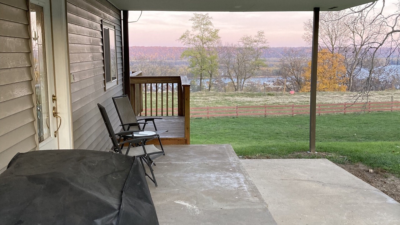 Photo of Patio Balcony in Guttenberg