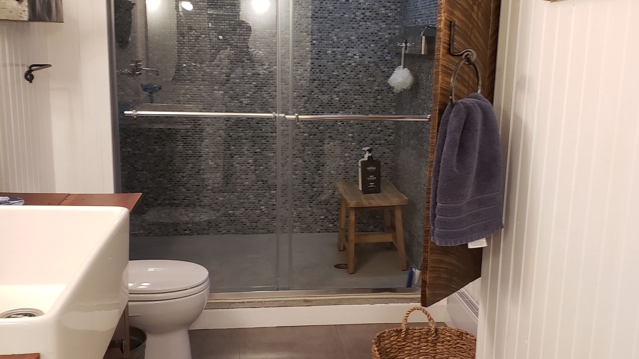 Photo of Bathroom in Heath
