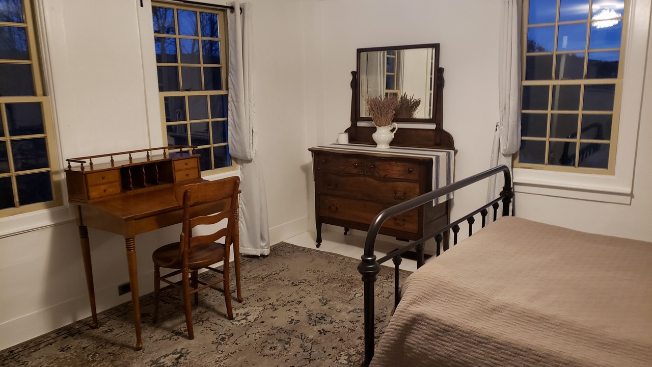 Photo of Bedroom in Heath