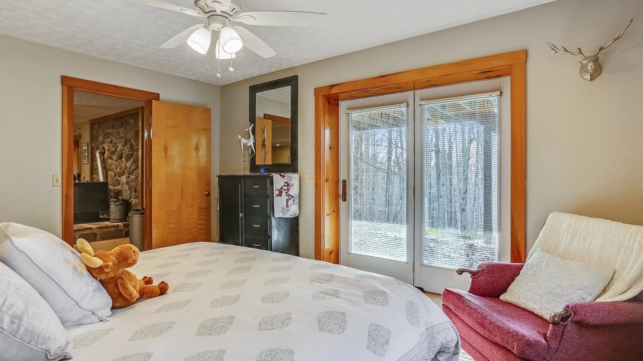 Photo of Bedroom in Old Timberline