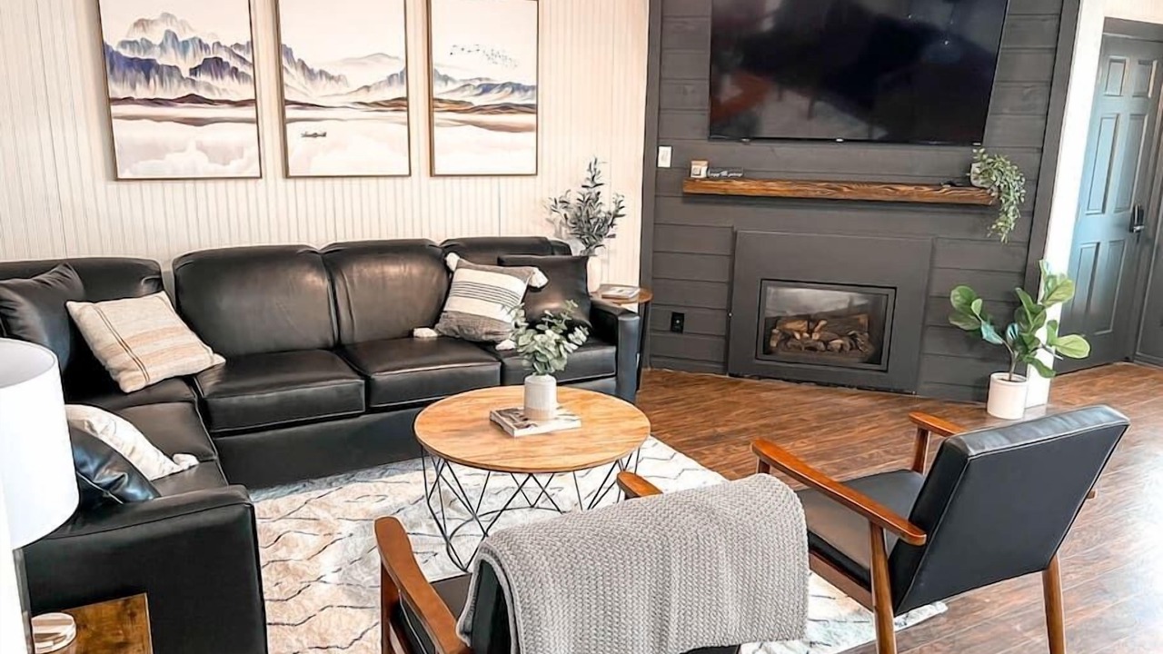 Photo of Livingroom in Snowshoe