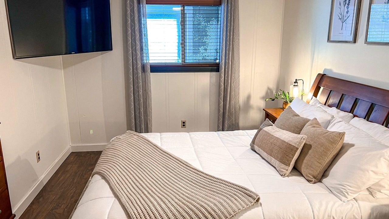 Photo of Bedroom in Snowshoe