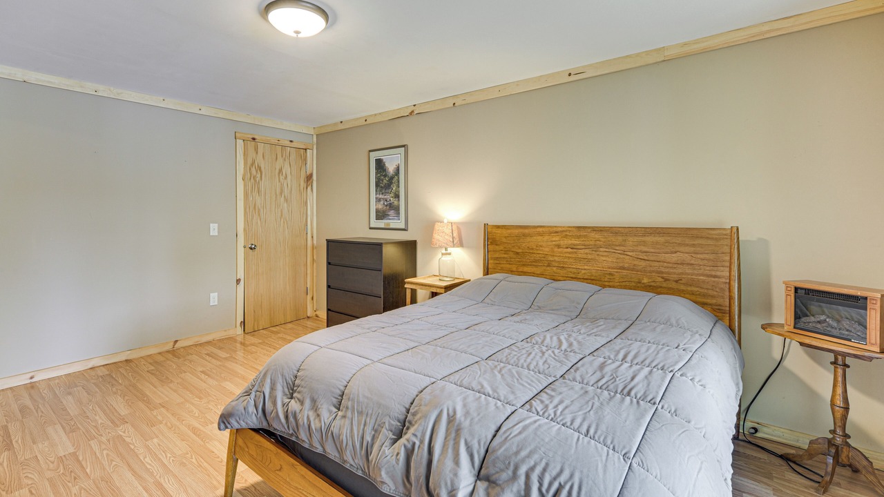 Photo of Bedroom in Solon Springs