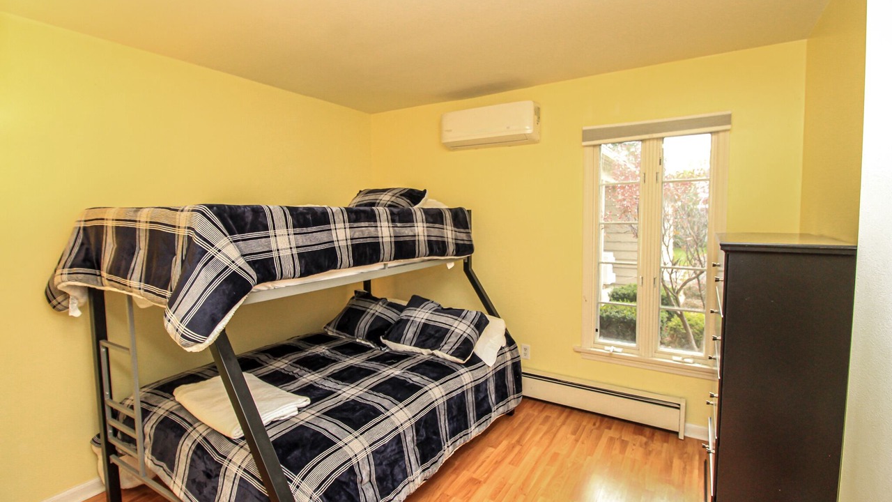 Photo of Bedroom in Plattsburgh