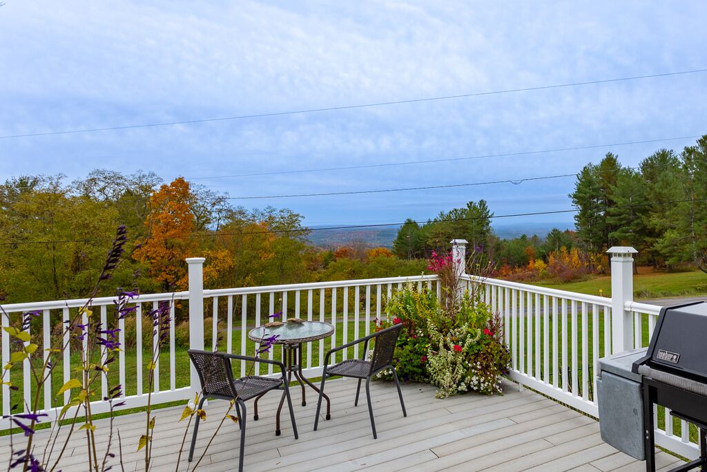 Photo of Outdoor in Oak Hill