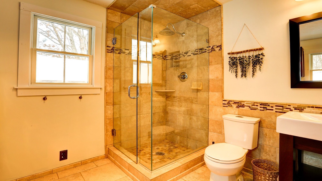 Photo of Bathroom in Rosemount