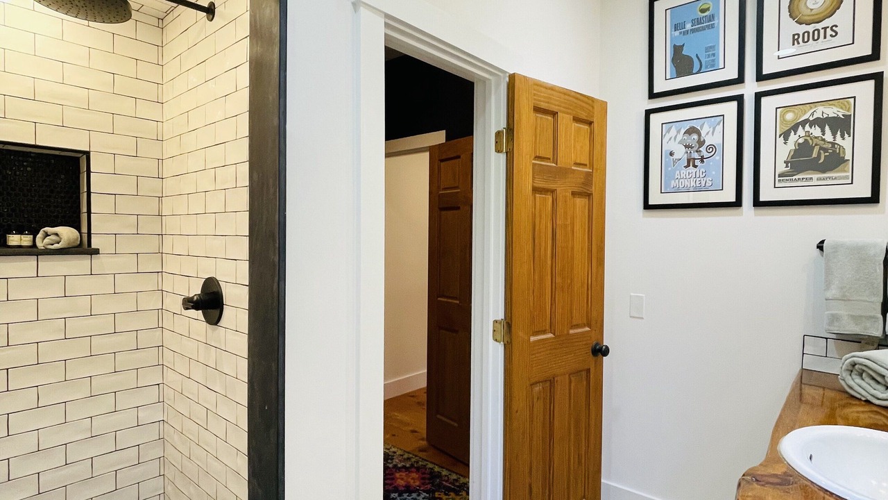 Photo of Bathroom in Londonderry