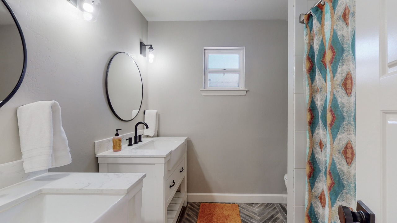 Photo of Bathroom in Northeast Heights