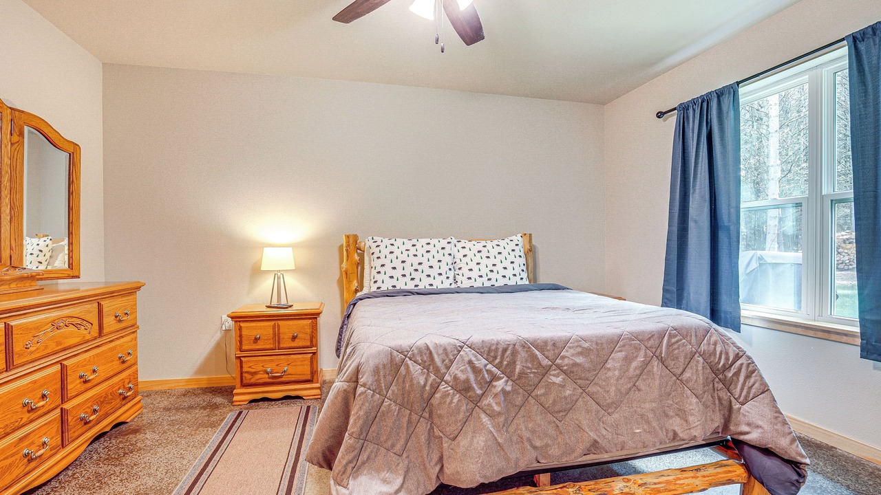 Photo of Bedroom in Arbor Vitae