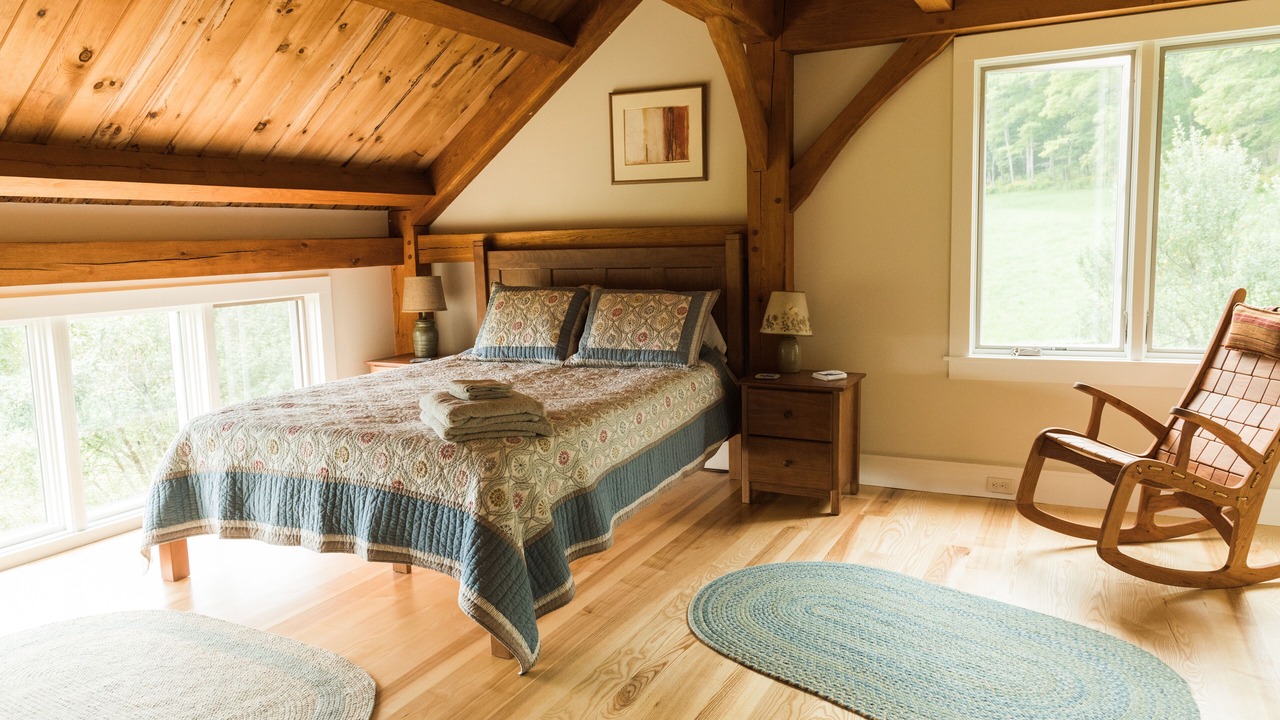 Photo of Bedroom in Orange