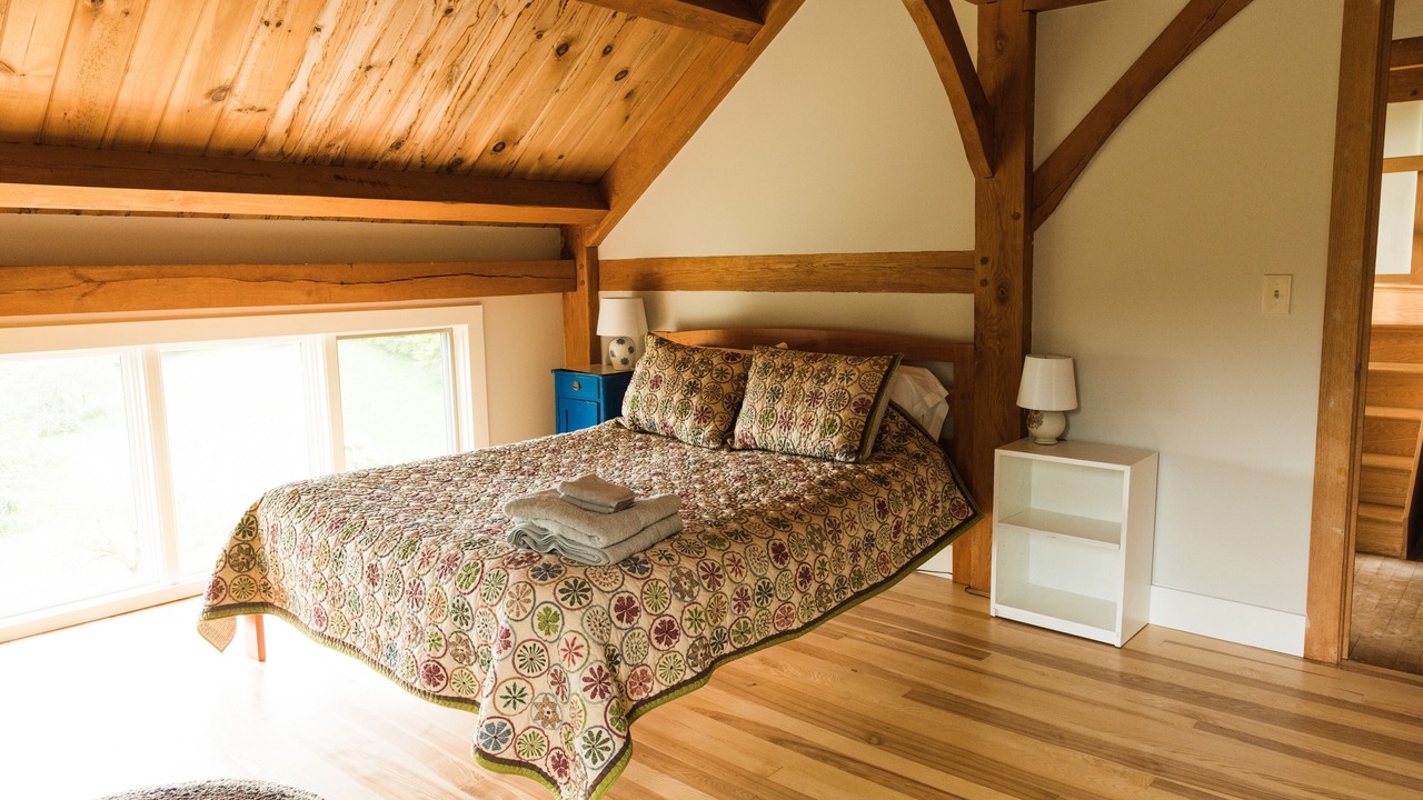 Photo of Bedroom in Orange