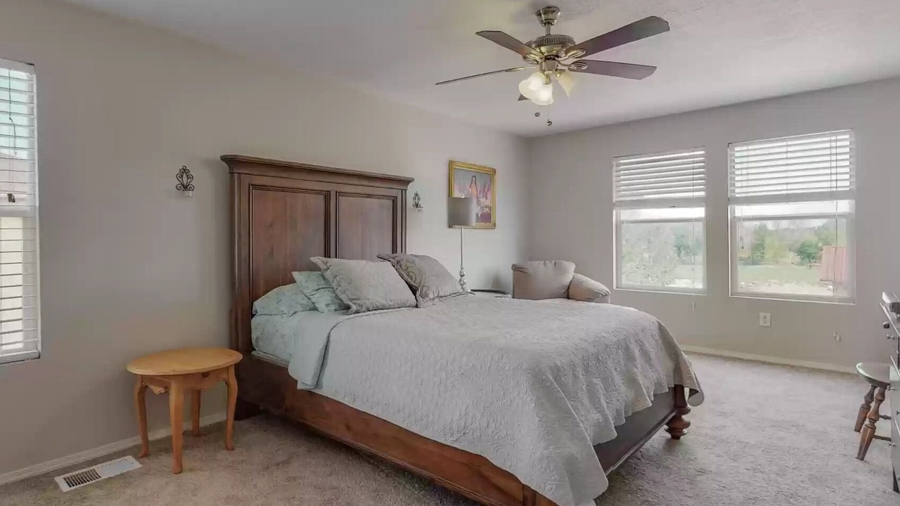 Photo of Bedroom in North Valley