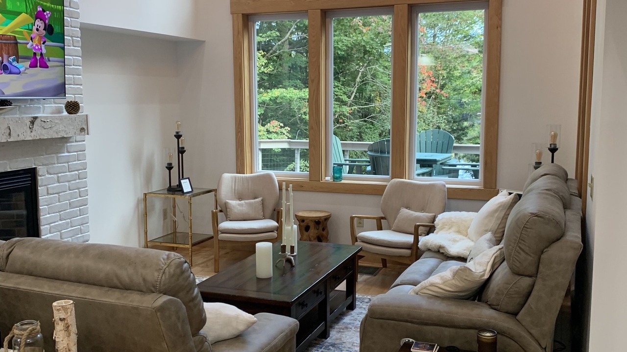 Photo of Livingroom in Thendara