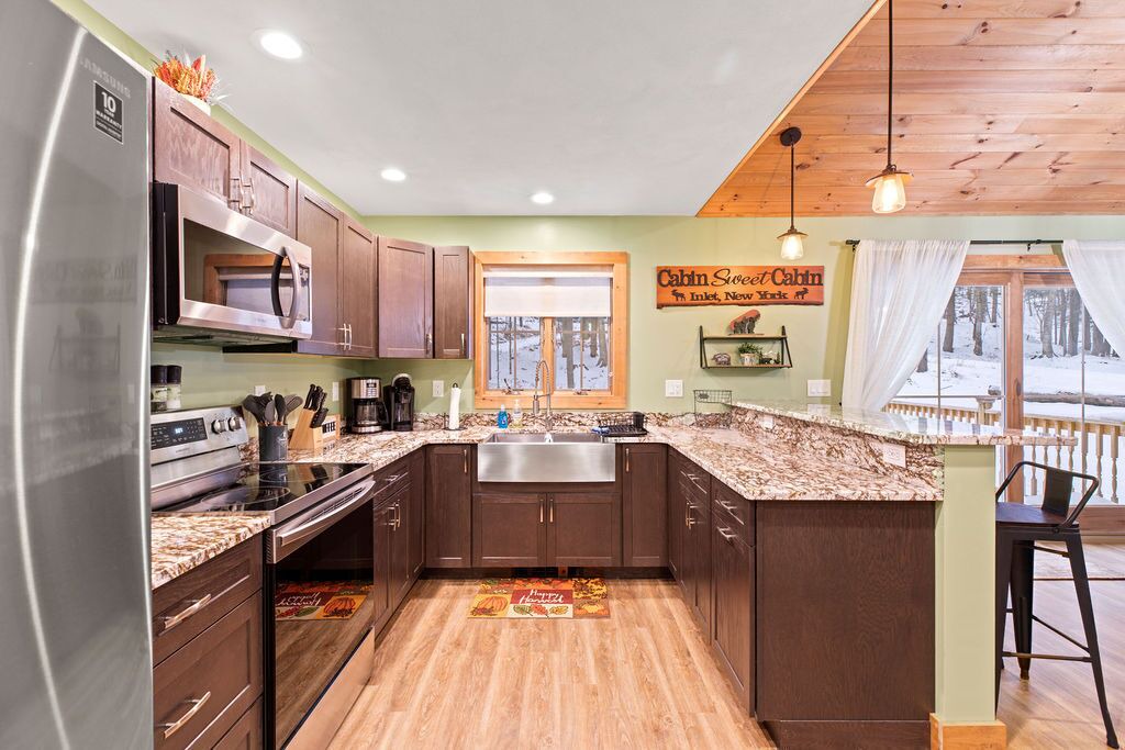 Photo of Kitchen in Inlet