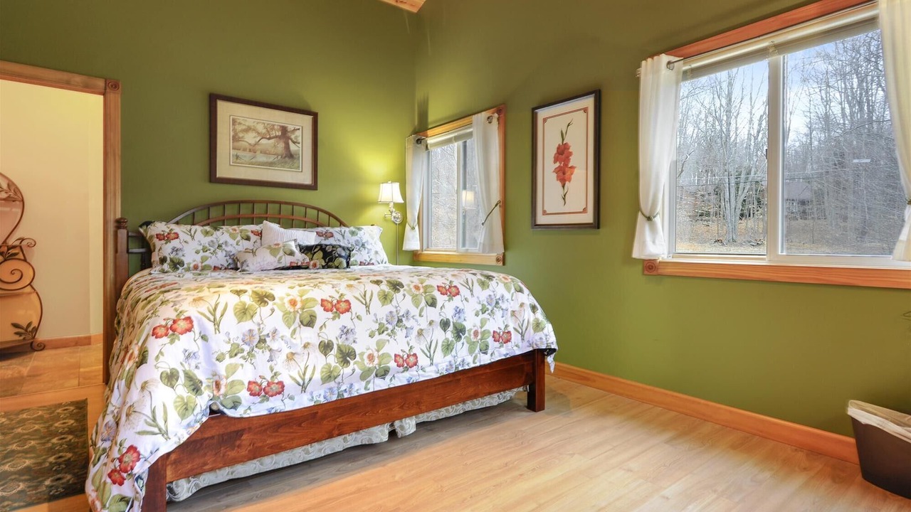 Photo of Bedroom in Timberline