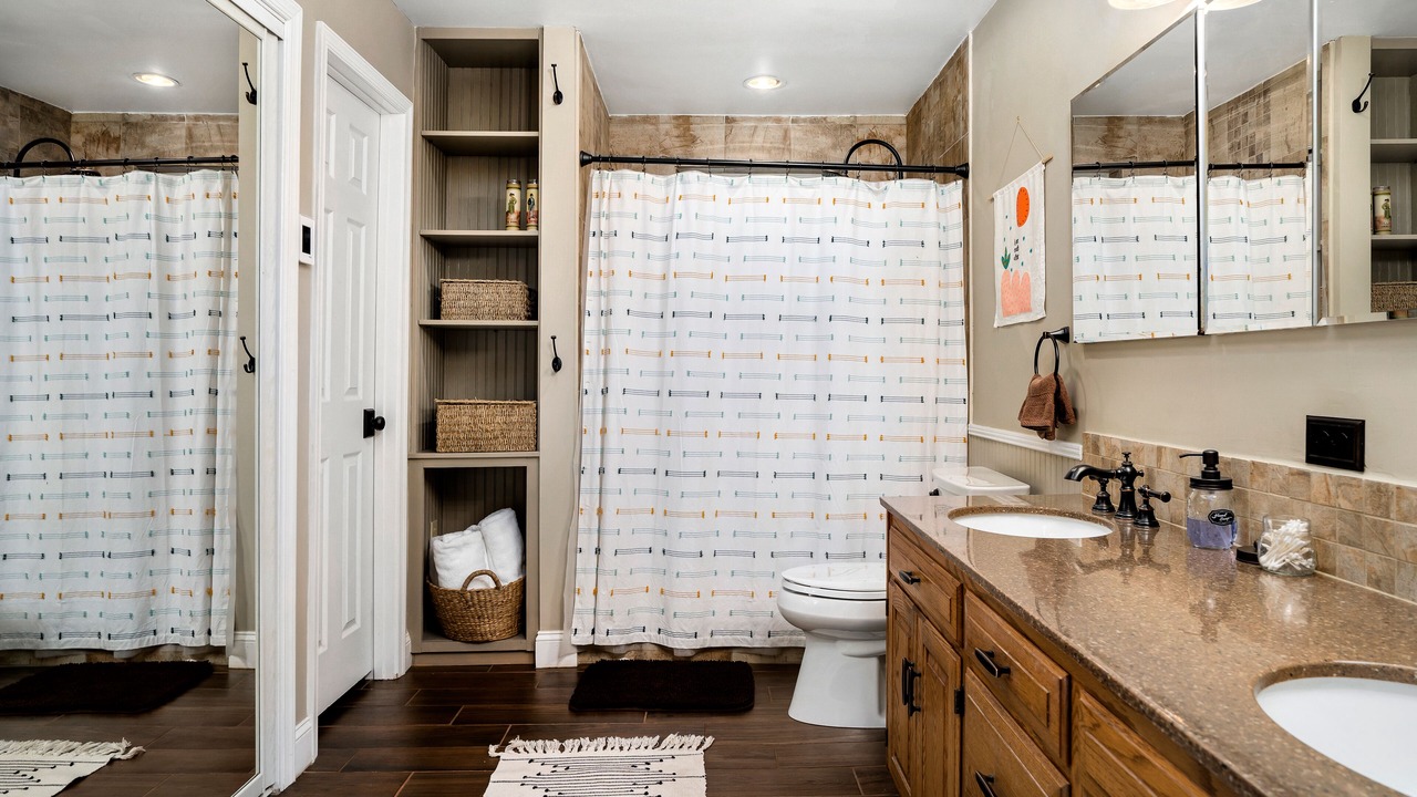 Photo of Bathroom in Bakerton