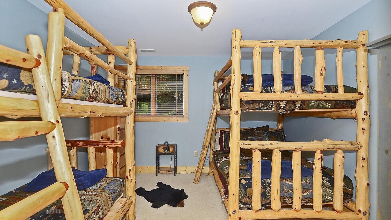 Photo of Bedroom in Timberline