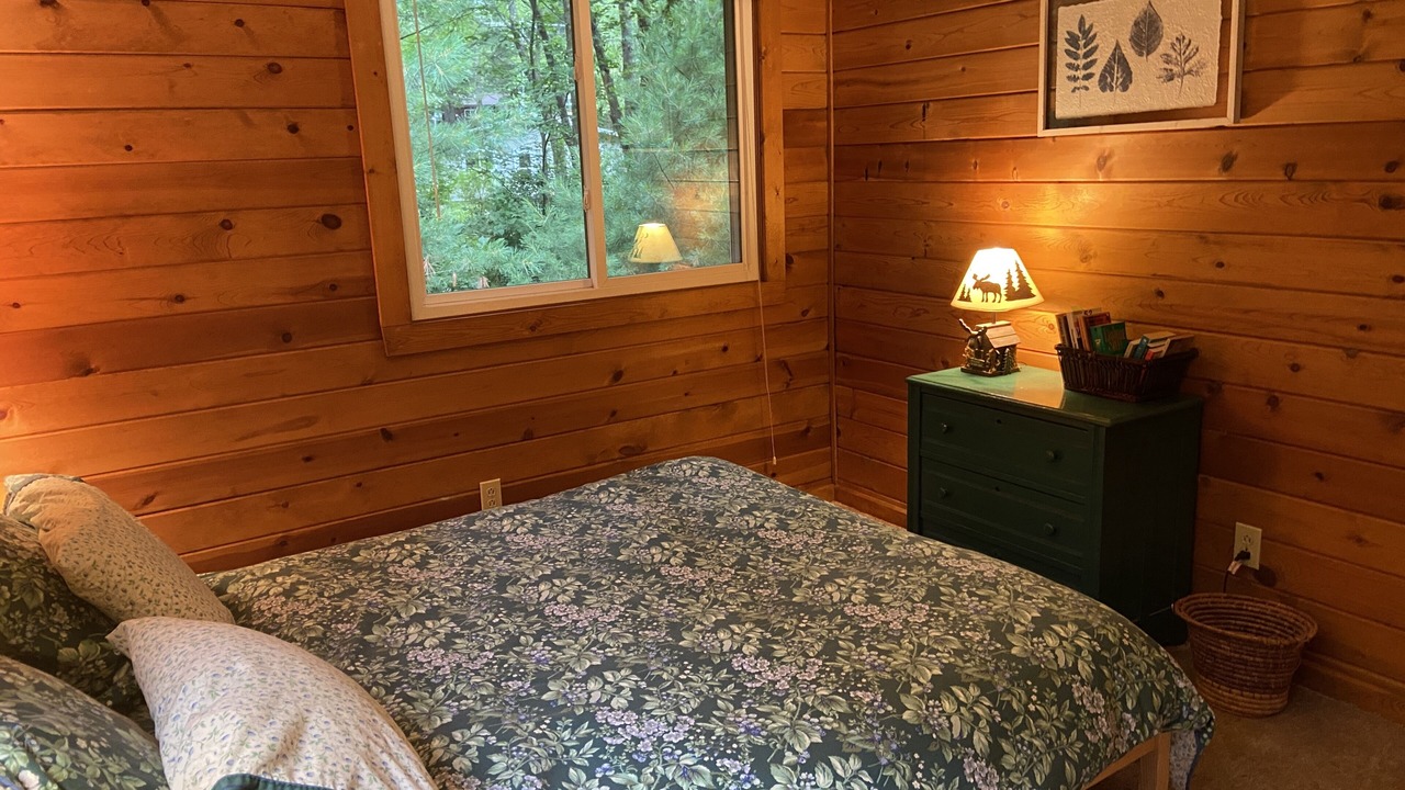 Photo of Bedroom in Stone Lake