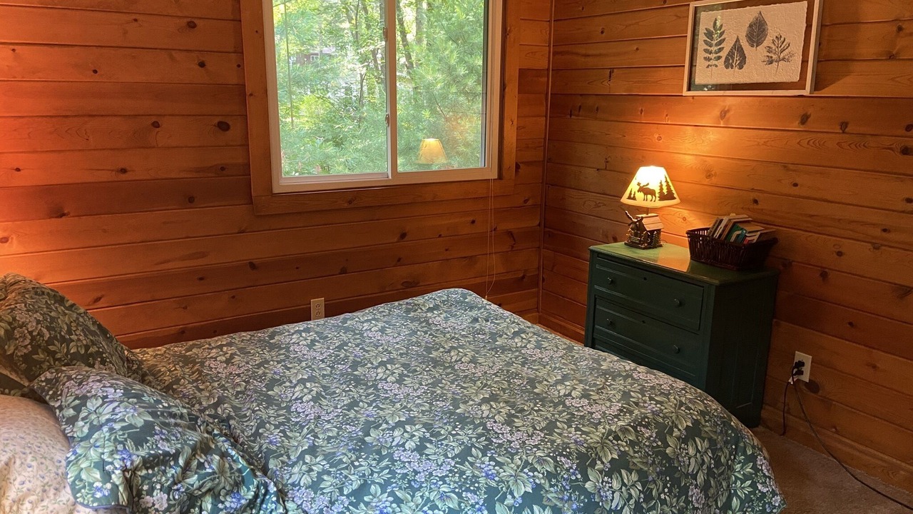 Photo of Bedroom in Stone Lake