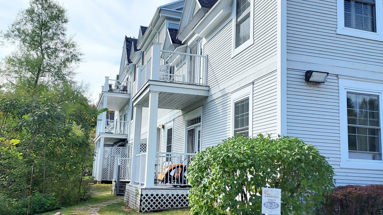 Photo of Patio Balcony in Stowe Village Historic District