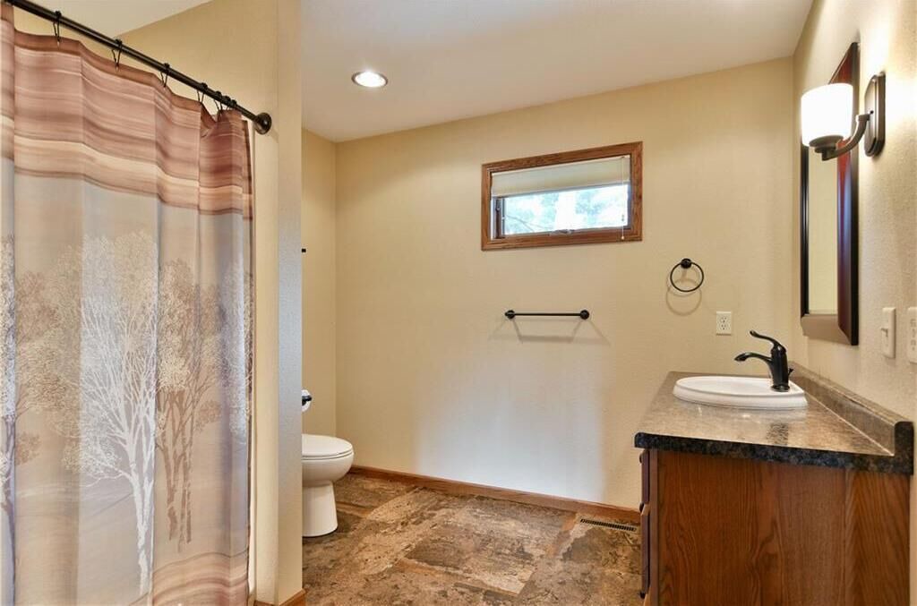 Photo of Bathroom in Cable
