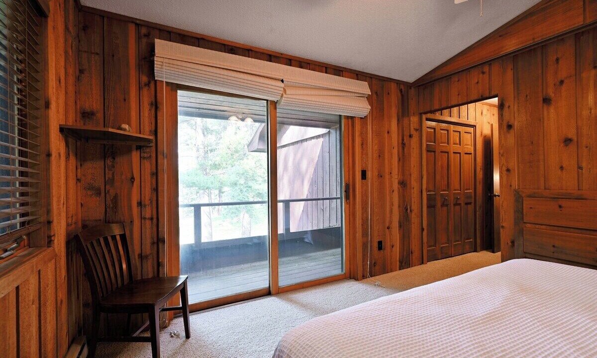 Photo of Bedroom in Cable