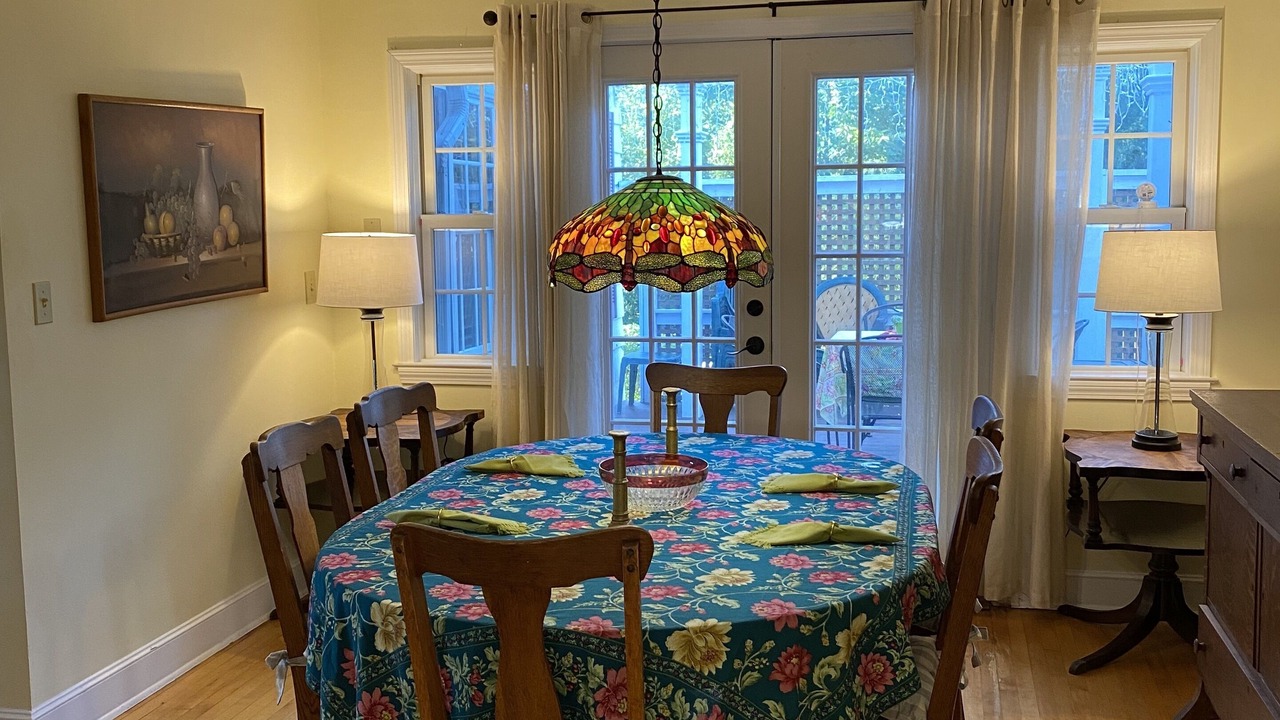 Photo of Livingroom in Middlebury - Warren