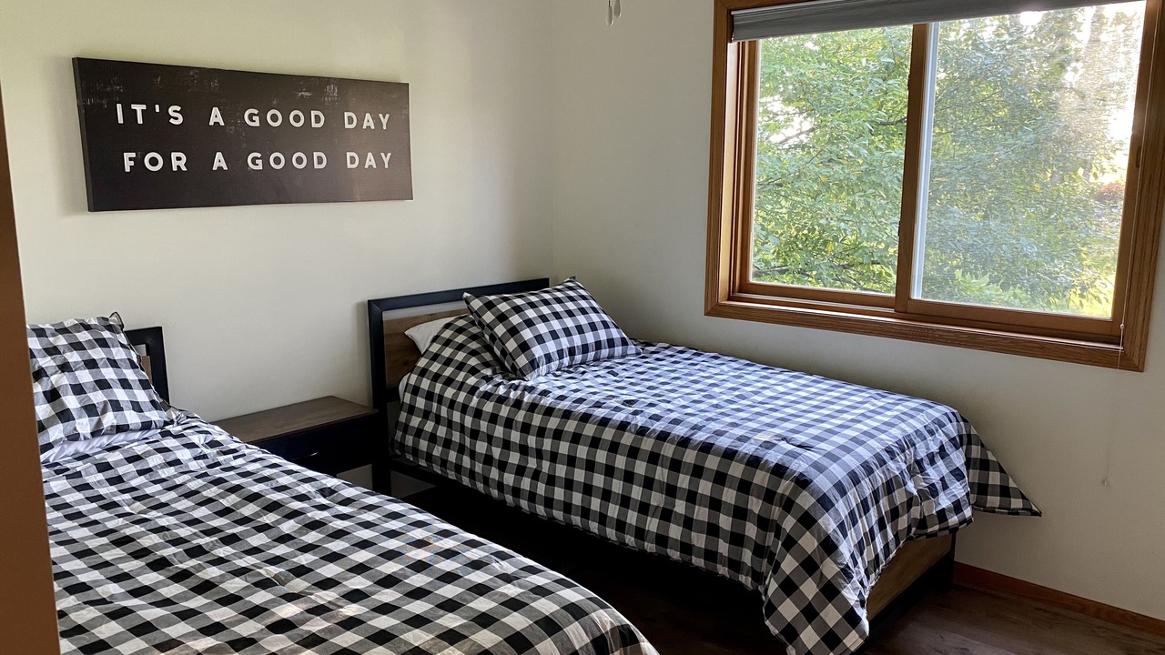 Photo of Bedroom in Lindstrom