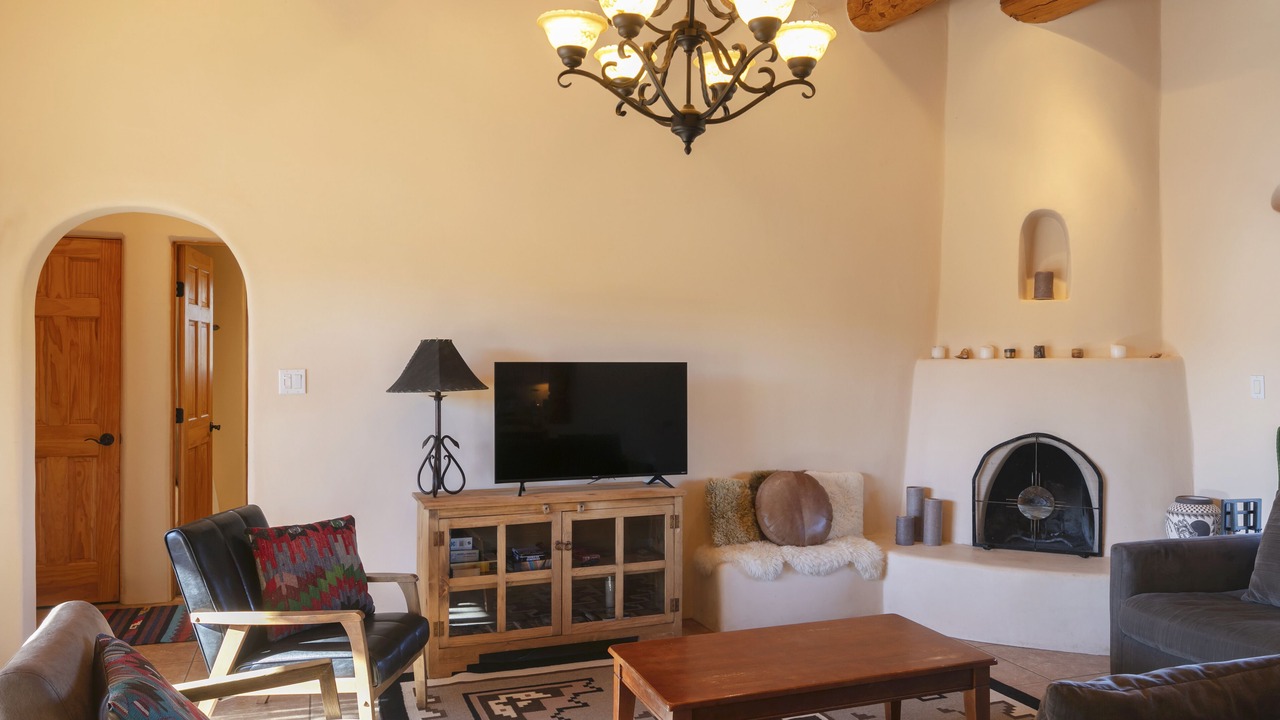 Photo of Livingroom in Taos