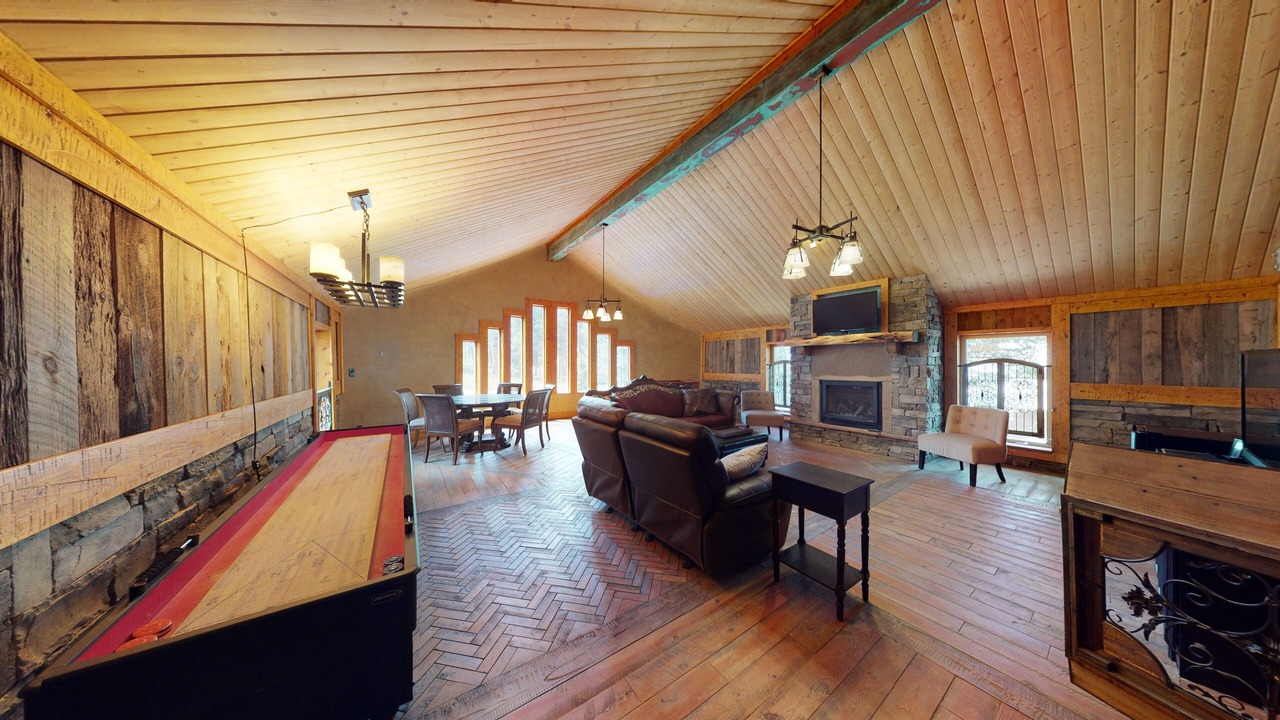 Photo of Livingroom in Angel Fire