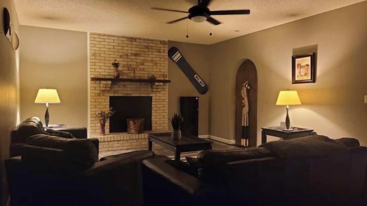 Photo of Livingroom in Security-Widefield