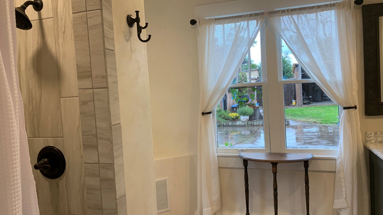 Photo of Bathroom in Alamedan Valley