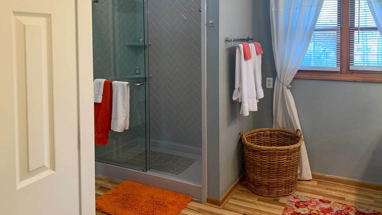 Photo of Bathroom in Lakeside